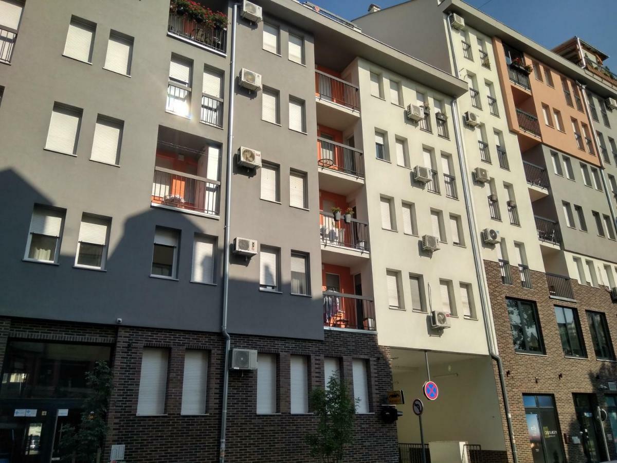 Apartmán Modern Naive Downtown With Free Private Garage-Fast Wi-Fi Novi Sad Exteriér fotografie
